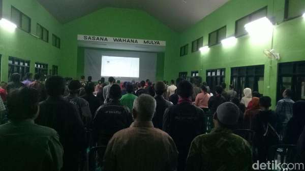 Di Malang, Nonton Film G30S/PKI Sudah Diedit Di Malang, Nonton Film G30S/PKI Sudah Diedit