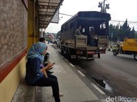 Sopir Angkot di Sukabumi Mogok Massal, Penumpang Terlantar