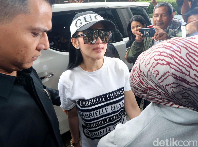 Syahrini Soal First Travel: Tidak Salah Kenapa Harus Takut