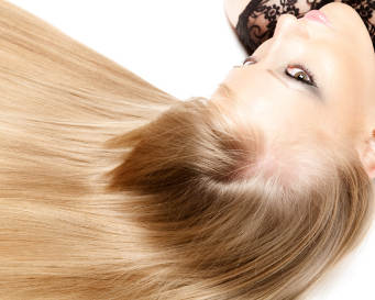 Daya Tarik Wanita Terletak pada Rambut Daya Tarik Wanita Terletak pada Rambut