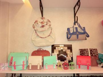 Shopping Spontan & Nekat di Pham Viet Chanh Shopping Spontan & Nekat di Pham Viet Chanh