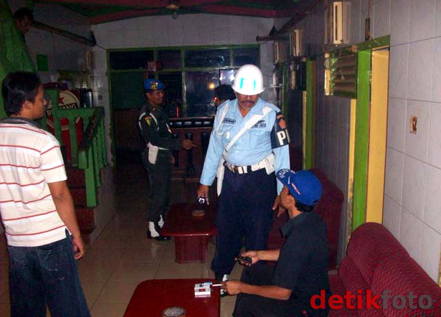 Garnisun Gelar Razia di Lokalisasi & Pitrad - 7