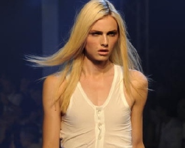 Model Transgender, Andrej Pejic Jadi Bintang Iklan Parfum Pria Model Transgender, Andrej Pejic Jadi Bintang Iklan Parfum Pria