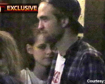Foto Mesra Pertama Robert Pattinson & K-Stewart Pasca Skandal Selingkuh Foto Mesra Pertama Robert Pattinson & K-Stewart Pasca Skandal Selingkuh