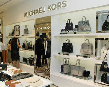 Hadir di Plaza Senayan, Butik Michael Kors Didesain Simpel & Minimalis Hadir di Plaza Senayan, Butik Michael Kors Didesain Simpel & Minimalis