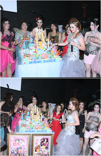 Foto: Kemeriahan Ulang Tahun Mimmi Barbie, Queen of Arisan Sosialita 1 Foto: Kemeriahan Ulang Tahun Mimmi Barbie, Queen of Arisan Sosialita 1