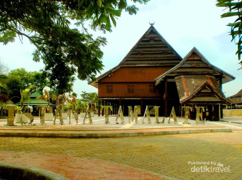 Ini Dia Makam Sultan Hasanuddin