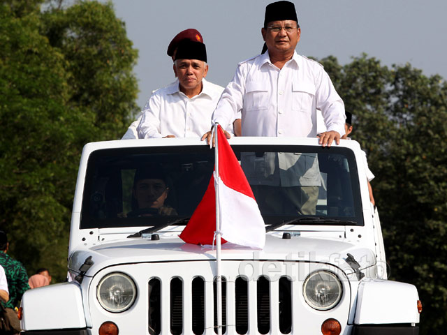 Prabowo-Hatta Ikuti Upacara HUT RI di NPC Jagorawi