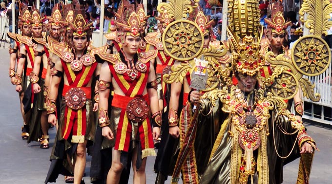 Kostum-kostum Unik di Jember Fashion Carnaval