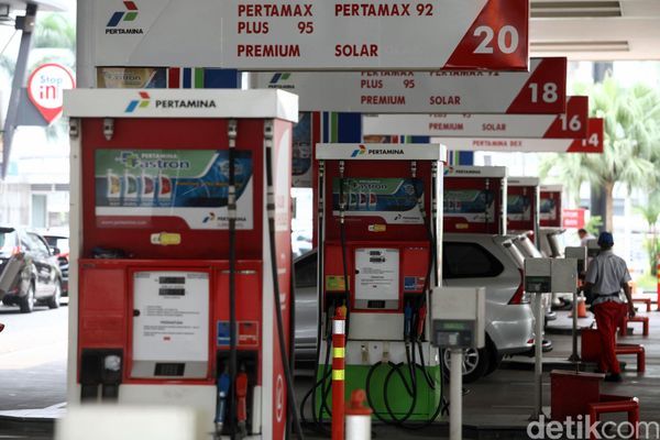 BBM Langka Pasca Harga Turun, Ini Penjelasan Pertamina