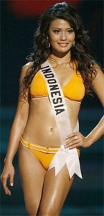 Puteri Indonesia Berbikini Kuning Puteri Indonesia Berbikini Kuning