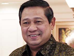 SBY Puji Hasil Lukisan Karya Anak-anak SD SBY Puji Hasil Lukisan Karya Anak-anak SD