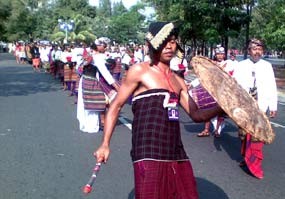 Jatim, Bali dan Sulbar Juara Pawai Budaya Nusantara Jatim, Bali dan Sulbar Juara Pawai Budaya Nusantara