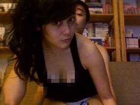 Foto Hot Bintang \Virgin 2\ Beredar! Foto Hot Bintang \Virgin 2\ Beredar!