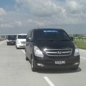 Hyundai H-1 Siap Rebut Pasar Alphard Hyundai H-1 Siap Rebut Pasar Alphard