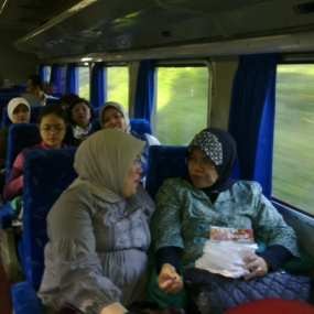 IRPS Siap-siap Farewell dengan KA Parahyangan IRPS Siap-siap Farewell dengan KA Parahyangan