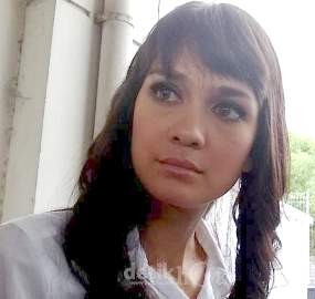 Video Mesum Mirip Luna Maya, Stok Lama Video Mesum Mirip Luna Maya, Stok Lama