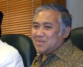 Din Syamsuddin Kembali Jadi Ketua Umum PP Muhammadiyah 2010-2015 Din Syamsuddin Kembali Jadi Ketua Umum PP Muhammadiyah 2010-2015