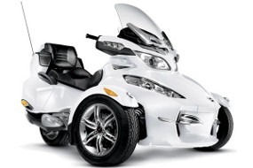 Motor Roda Tiga CanAm Spyder Terbaru Motor Roda Tiga CanAm Spyder Terbaru