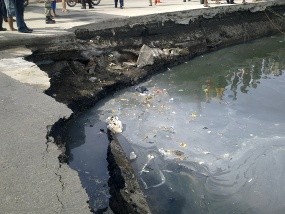 Kerugian Jalan RE Martadinata Ambrol Rp 2,8 Miliar Kerugian Jalan RE Martadinata Ambrol Rp 2,8 Miliar