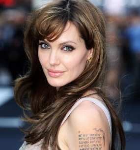 Jolie Bantah Filmnya Muat Adegan Perkosaan Perang Bosnia Jolie Bantah Filmnya Muat Adegan Perkosaan Perang Bosnia