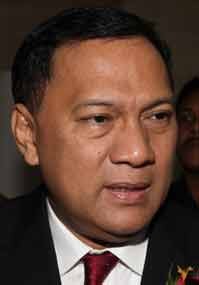 Menkeu Tertibkan Upah Pungut Pejabat Daerah Menkeu Tertibkan Upah Pungut Pejabat Daerah