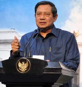 SBY Tonton Video Kebrutalan Pemotongan Sapi Australia via TV Singapura SBY Tonton Video Kebrutalan Pemotongan Sapi Australia via TV Singapura