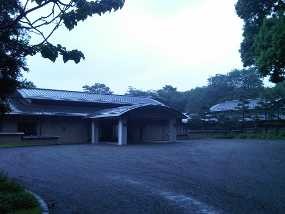 Melihat Lebih Dekat Istana Kaisar Jepang Melihat Lebih Dekat Istana Kaisar Jepang