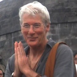 Menikmati Keindahan Bali, Richard Gere Ingin Privasi