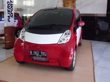 Wah, Mobil Bisa Dipakai untuk Masak Nasi! Wah, Mobil Bisa Dipakai untuk Masak Nasi!