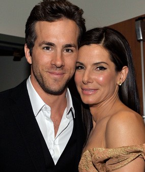 Sandra Bullock & Ryan Reynolds Telah Resmi Pacaran Sandra Bullock & Ryan Reynolds Telah Resmi Pacaran