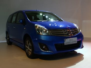 Intip Perbedaan Nissan Livina Versi Autech dan Standar Intip Perbedaan Nissan Livina Versi Autech dan Standar