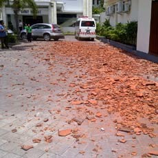 Dampak Gempa Bali, Sejumlah Rumah di Mataram Retak-retak Dampak Gempa Bali, Sejumlah Rumah di Mataram Retak-retak