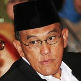 Ical Minta Fadel Tetap di Golkar Ical Minta Fadel Tetap di Golkar
