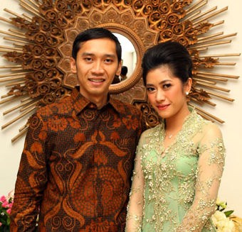 Ini Dia Urut-urutan Prosesi Pernikahan Ibas-Aliya Ini Dia Urut-urutan Prosesi Pernikahan Ibas-Aliya