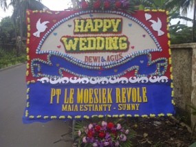 Dewi Sandra Menikah Ketiga Kalinya Dewi Sandra Menikah Ketiga Kalinya