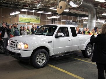 Ford Ranger \Tutup Usia\ Ford Ranger \Tutup Usia\