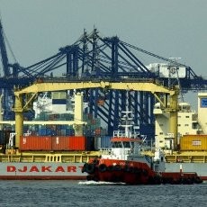TNI AL: 2 Kapal Malaysia Dibebaskan KRI Pattimura dari Perompakan TNI AL: 2 Kapal Malaysia Dibebaskan KRI Pattimura dari Perompakan