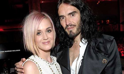 Tak Bisa Puaskan Hasrat Seks, Alasan Katy Perry Bercerai Tak Bisa Puaskan Hasrat Seks, Alasan Katy Perry Bercerai