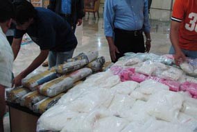 Bea Cukai Batam Gagalkan Penyelundupan 2,4 Kg Sabu Asal Malaysia Bea Cukai Batam Gagalkan Penyelundupan 2,4 Kg Sabu Asal Malaysia