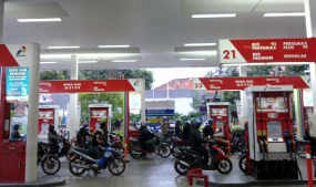 Harga BBM Bisa Naik Mulai Mei 2012 Harga BBM Bisa Naik Mulai Mei 2012