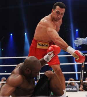 Kalahkan Mormeck, Klitschko Raih Kemenangan KO ke-50 Kalahkan Mormeck, Klitschko Raih Kemenangan KO ke-50
