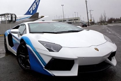 Wow, Aventador Versi Boeing 787 Dreamliner Wow, Aventador Versi Boeing 787 Dreamliner