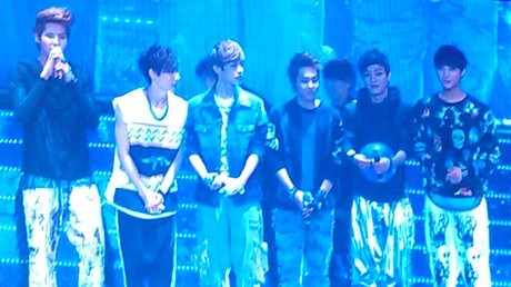EXO-M Disambut Meriah Fans Super Junior EXO-M Disambut Meriah Fans Super Junior