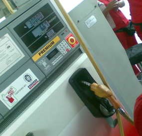 Pertamina Gerah BBM Premium Dianggap Berkualitas Rendah Pertamina Gerah BBM Premium Dianggap Berkualitas Rendah