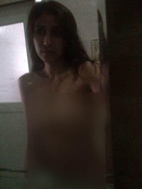 Foto Syur Beredar, Dewi Cinta Akui Suka Foto Seksi Foto Syur Beredar, Dewi Cinta Akui Suka Foto Seksi