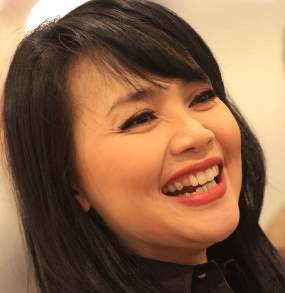 Dunia Tari Buat Dewi Gita Lebih Sayang Keluarga Dunia Tari Buat Dewi Gita Lebih Sayang Keluarga