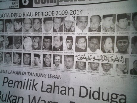 Koran Riau: 2 Tahun Memuat, Baru Kali Ini Salah Koran Riau: 2 Tahun Memuat, Baru Kali Ini Salah