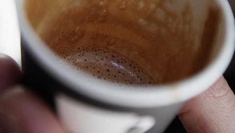 Campur Kopi Majikan dengan Darah Menstruasi, TKI Diadili di Singapura Campur Kopi Majikan dengan Darah Menstruasi, TKI Diadili di Singapura