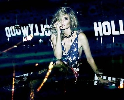 Heidi Klum Tampil Seksi di Video \Turn Up The Night\ Heidi Klum Tampil Seksi di Video \Turn Up The Night\